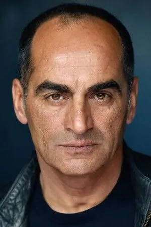 Navid Negahban profil kép