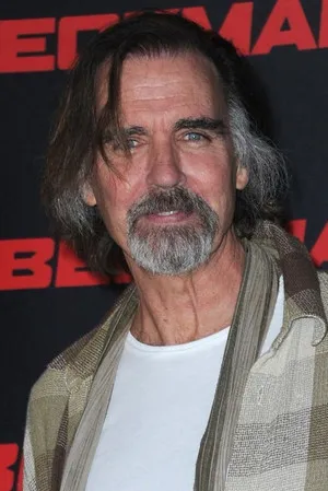 Jeff Fahey profil kép