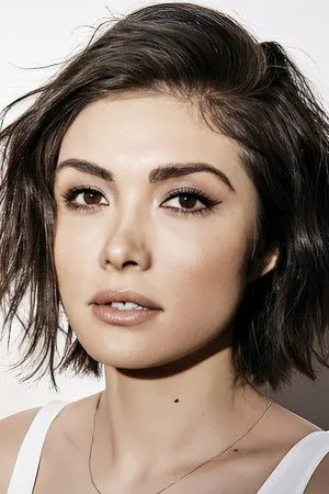 Daniella Pineda profil kép