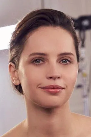 Felicity Jones profil kép