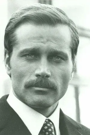 Franco Nero profil kép
