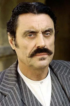 Ian McShane profil kép