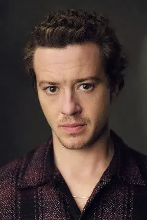 Joseph Quinn profil kép