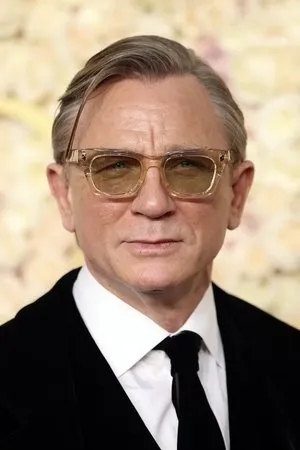 Daniel Craig profil kép
