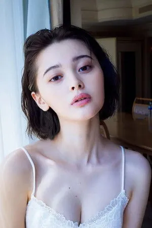 玉城ティナ profil kép