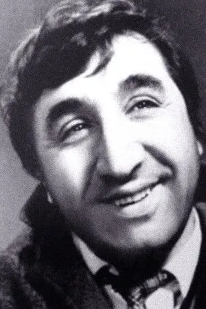 Frunzik Mkrtchyan profil kép