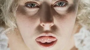 The Voyeur háttérkép