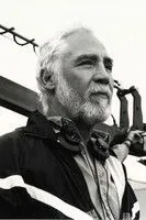 Robert M. Young profil kép