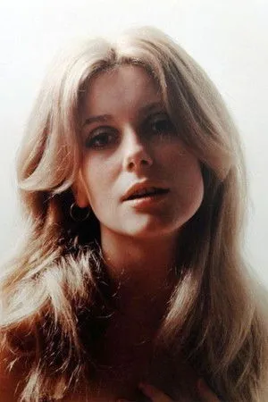Catherine Deneuve profil kép