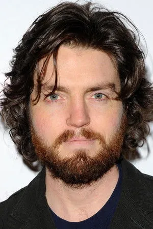 Tom Burke profil kép