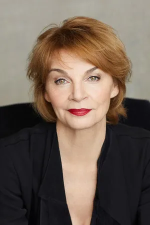 Martha Hackett profil kép