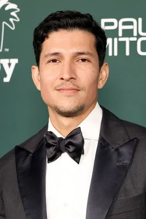 Danny Ramirez profil kép