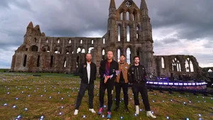 Coldplay: BBC Radio 1's Big Weekend • Whitby Abbey háttérkép