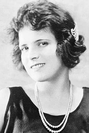 Zena Keefe profil kép