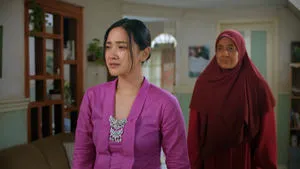 Pantaskah Aku Berhijab háttérkép
