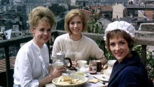 Three Girls in Paris háttérkép